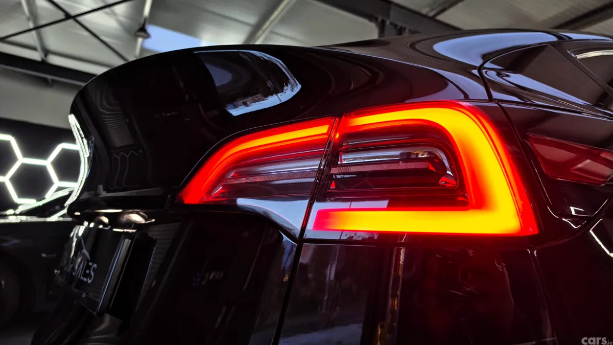 Tesla Model Y MPV, Electric, 2023, Black