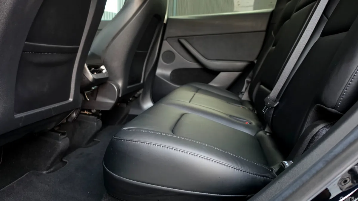 Tesla Model Y MPV, Electric, 2023, Black