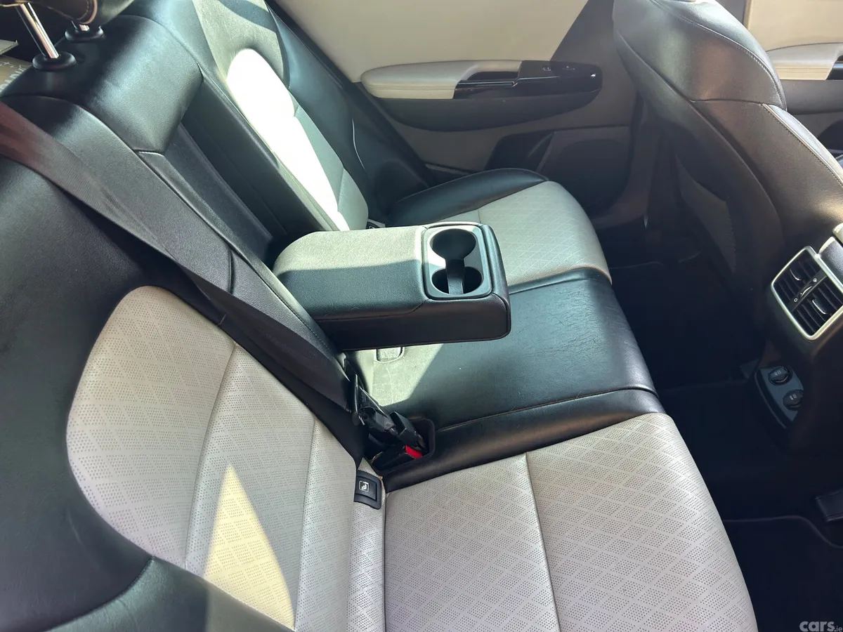 Kia Sportage SUV, Diesel, 2017, Red