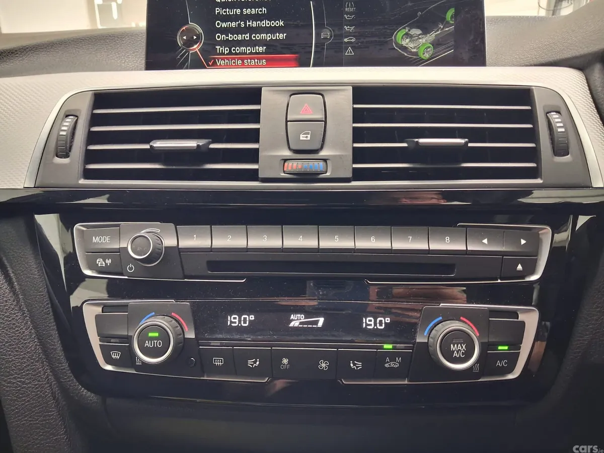 BMW 3-Series Saloon, Petrol Plug-in Hybrid, 2017, Black