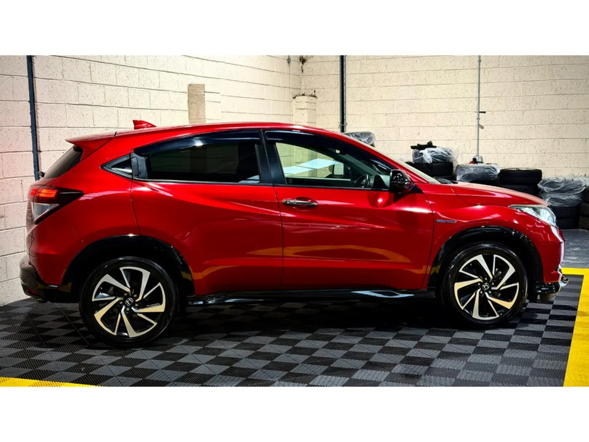 Honda Vezel SUV, Petrol Hybrid, 2017, Red
