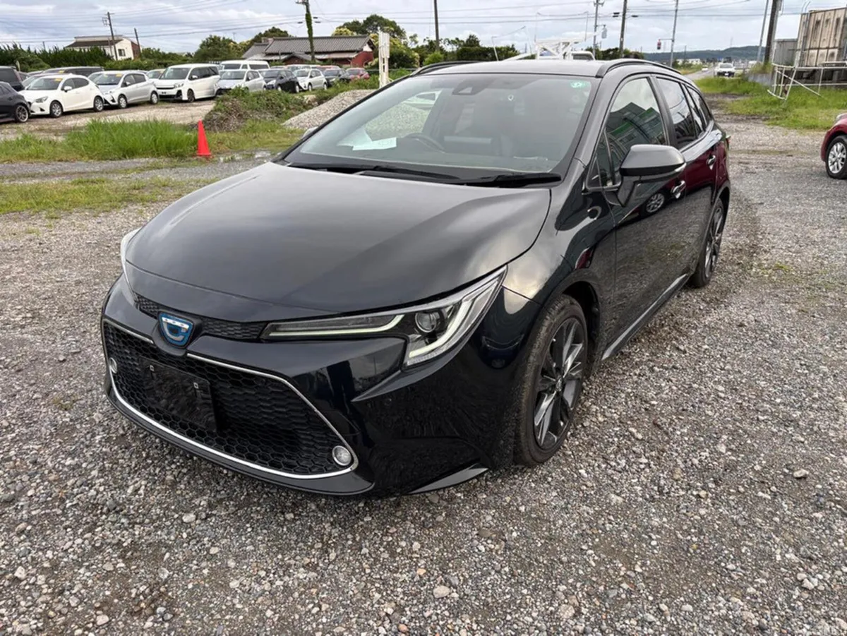 Toyota Corolla Estate, Petrol Hybrid, 2021, Black