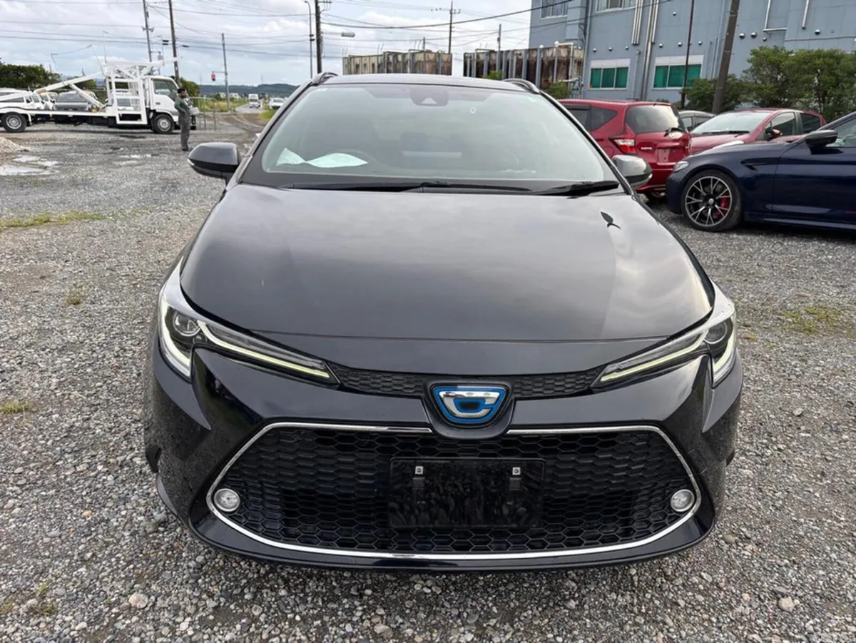 Toyota Corolla Estate, Petrol Hybrid, 2021, Black