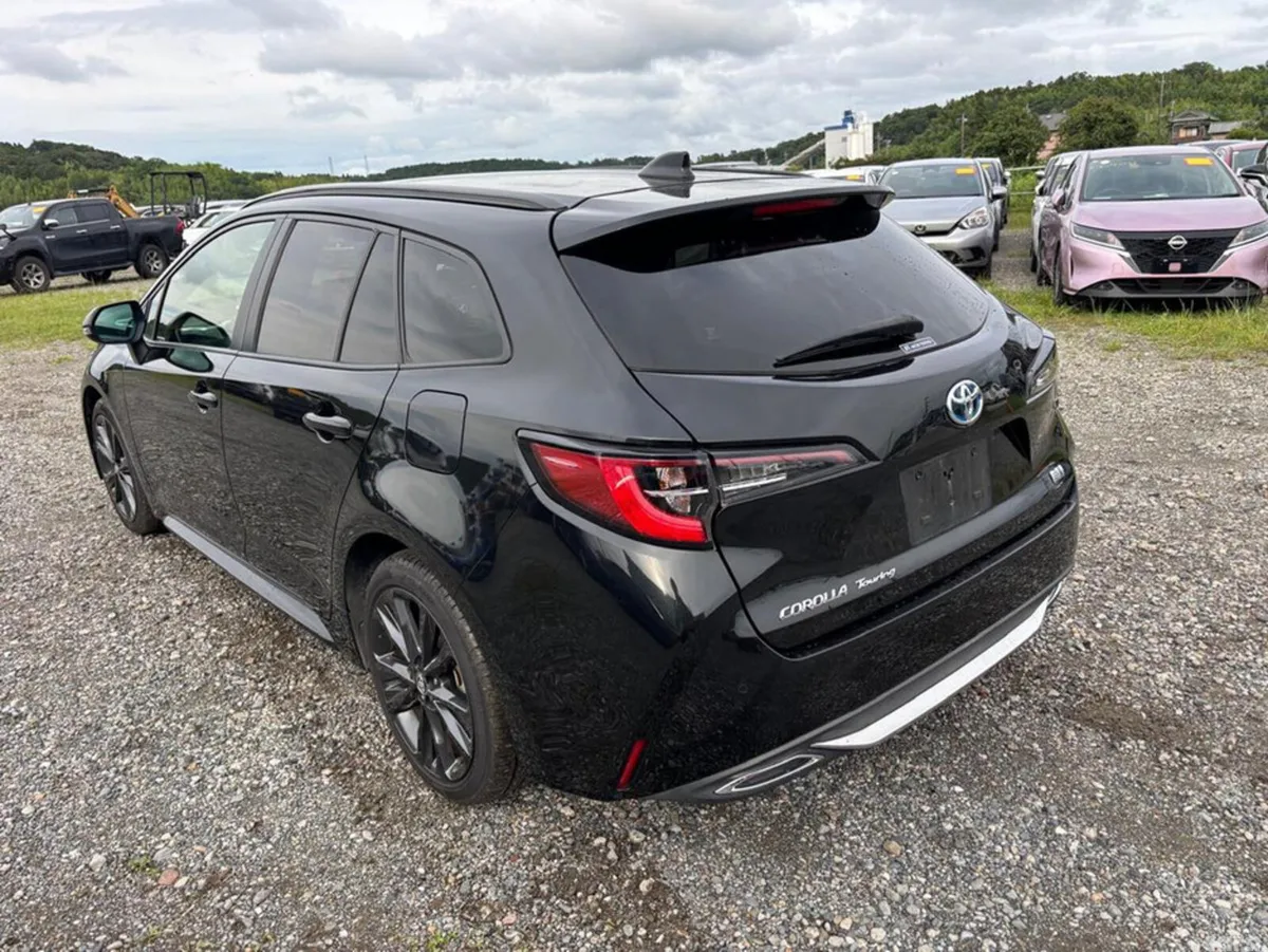 Toyota Corolla Estate, Petrol Hybrid, 2021, Black