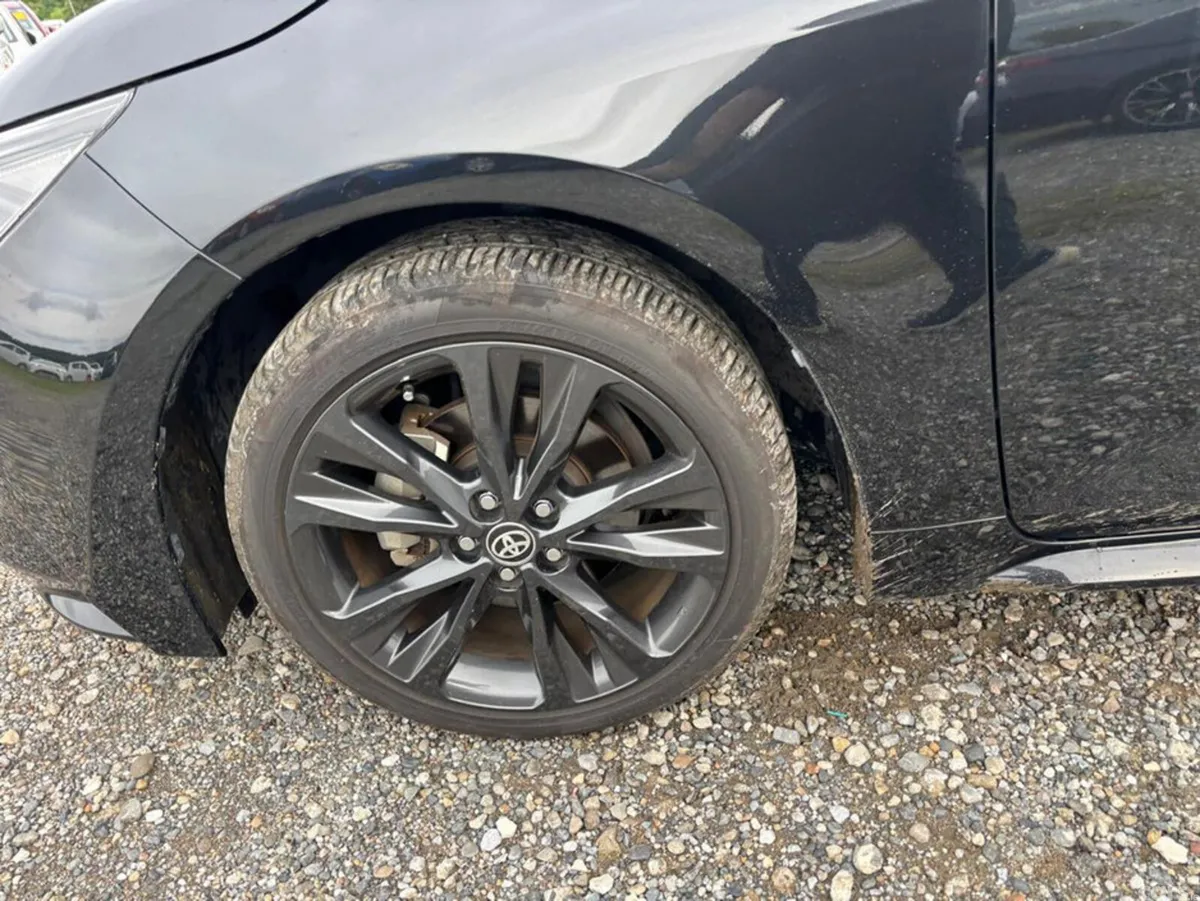 Toyota Corolla Estate, Petrol Hybrid, 2021, Black