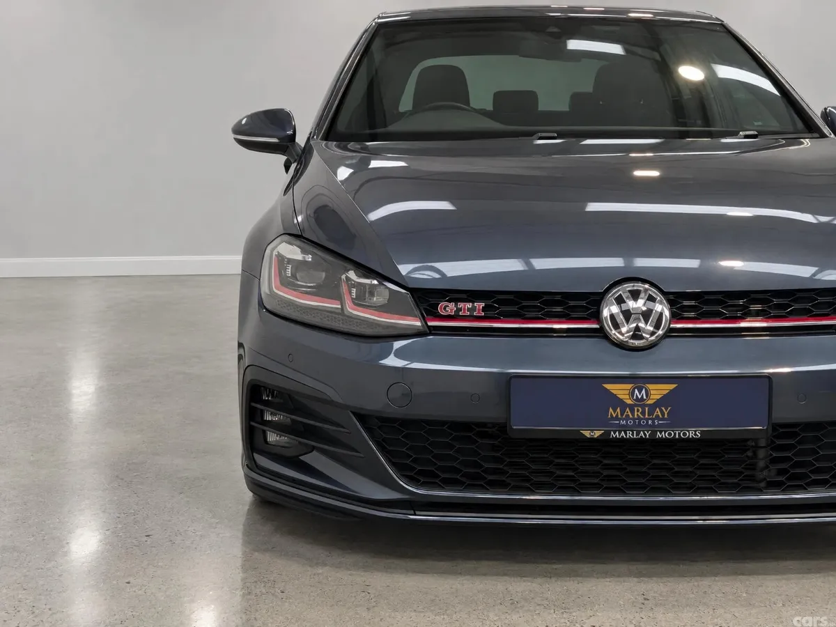 Volkswagen Golf Hatchback, Petrol, 2017, Blue