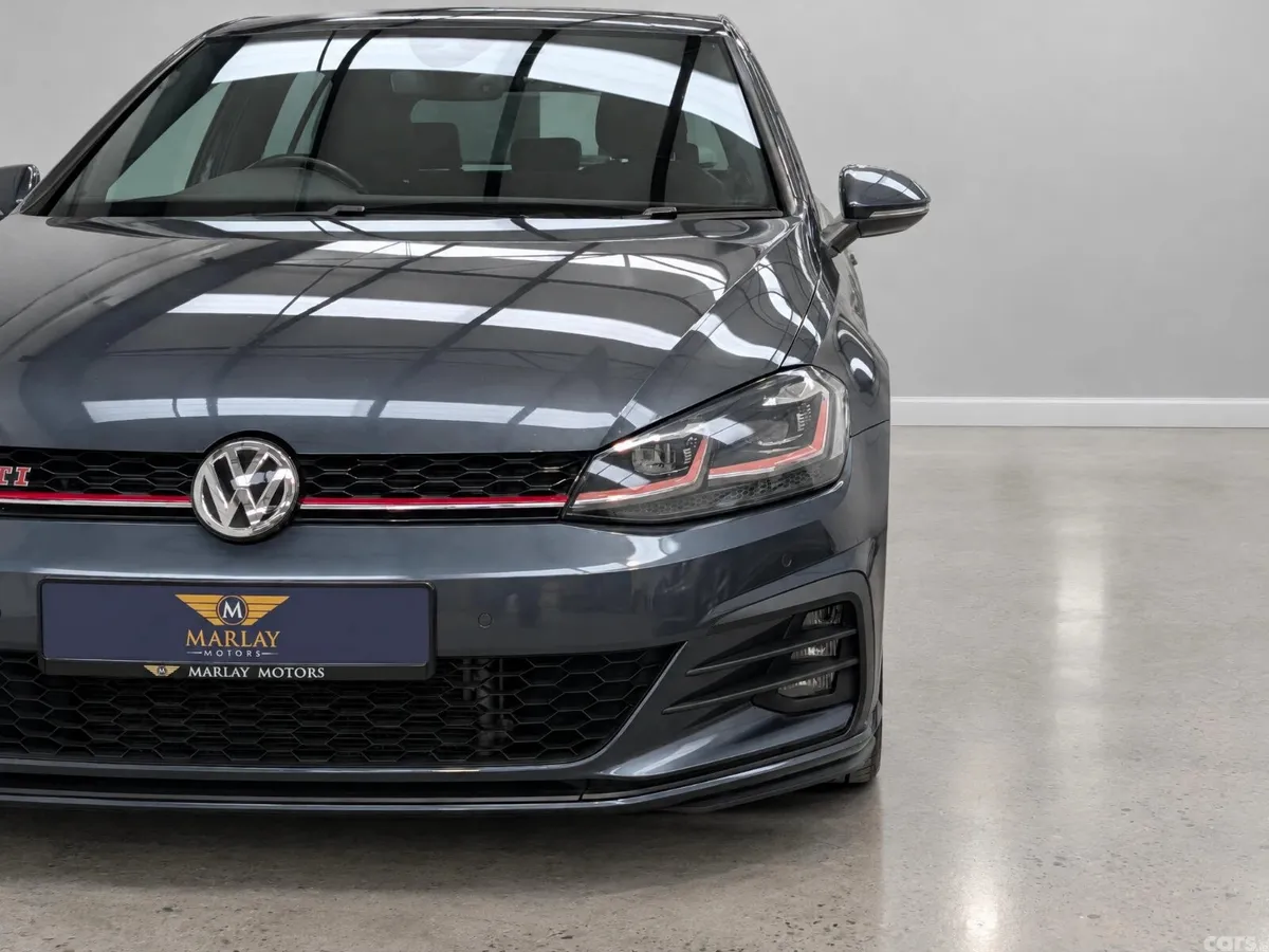 Volkswagen Golf Hatchback, Petrol, 2017, Blue