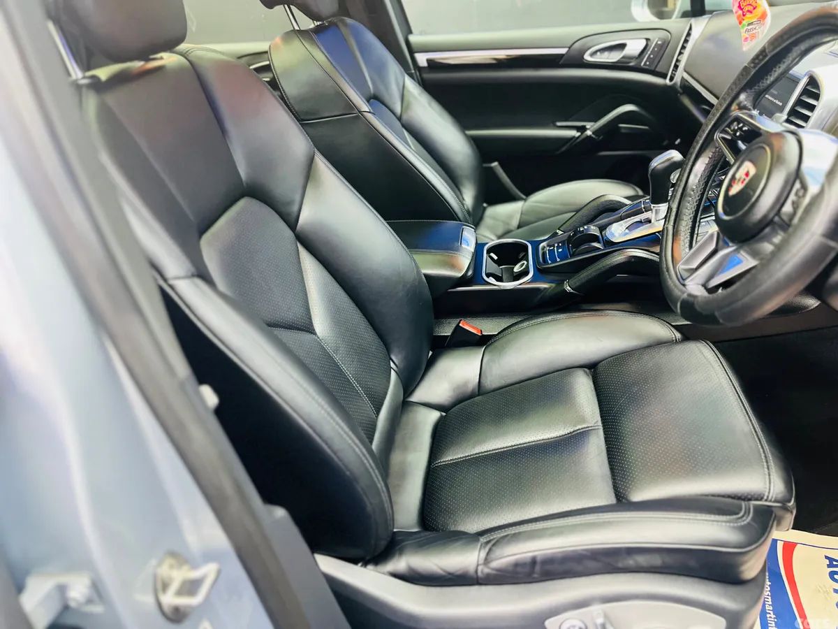 Porsche Cayenne SUV, Diesel, 2018, Silver