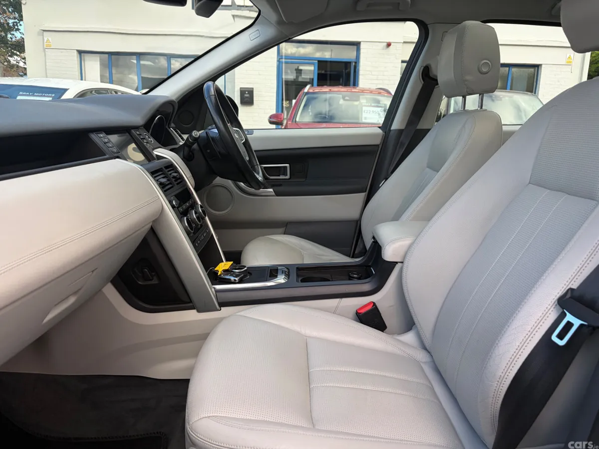 Land Rover Discovery Sport SUV, Diesel, 2019, Grey
