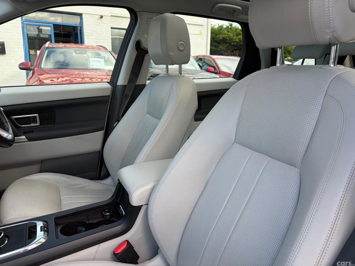 Land Rover Discovery Sport SUV, Diesel, 2019, Grey