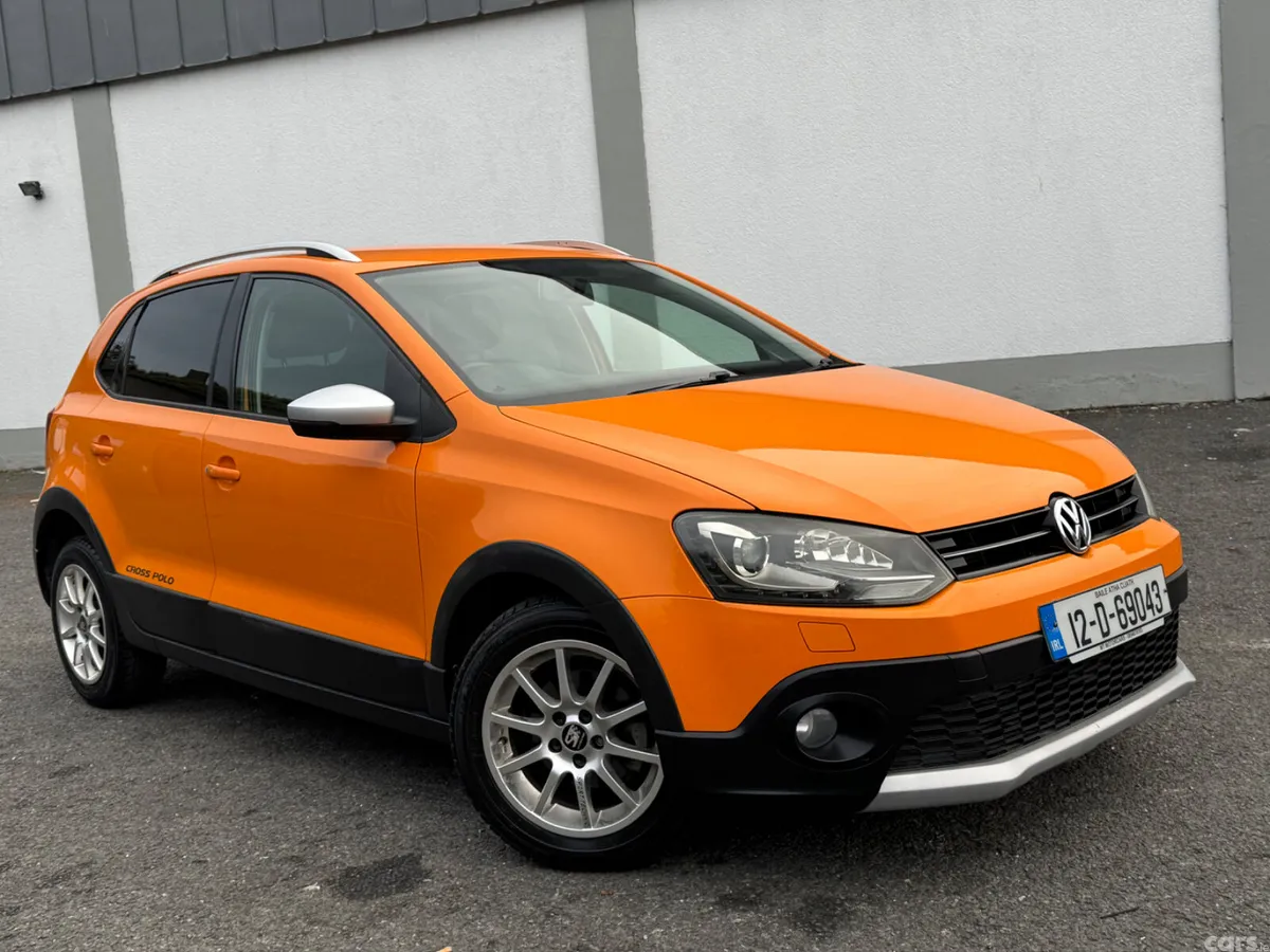 Volkswagen Polo Hatchback, Petrol, 2012, Orange