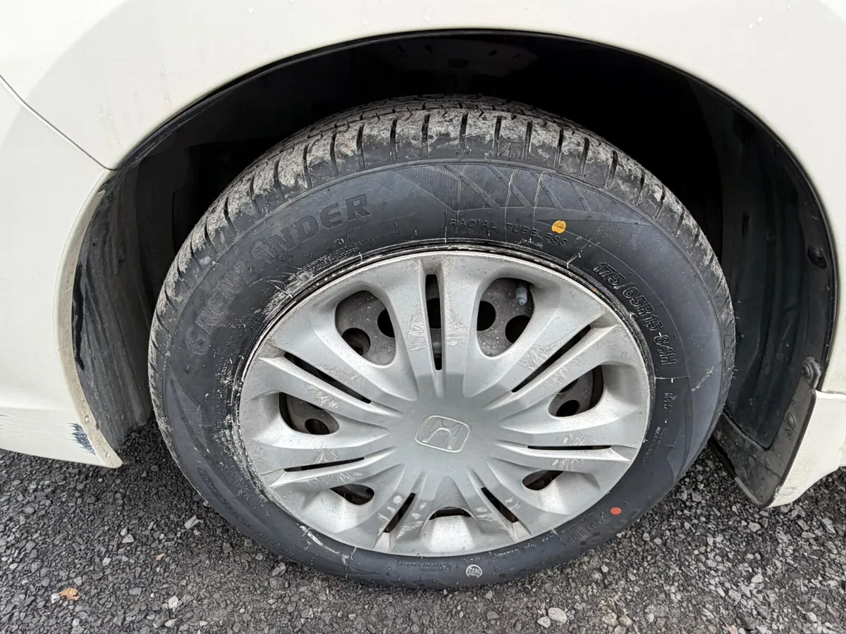 Honda Insight Hatchback, Petrol Hybrid, 2010, White