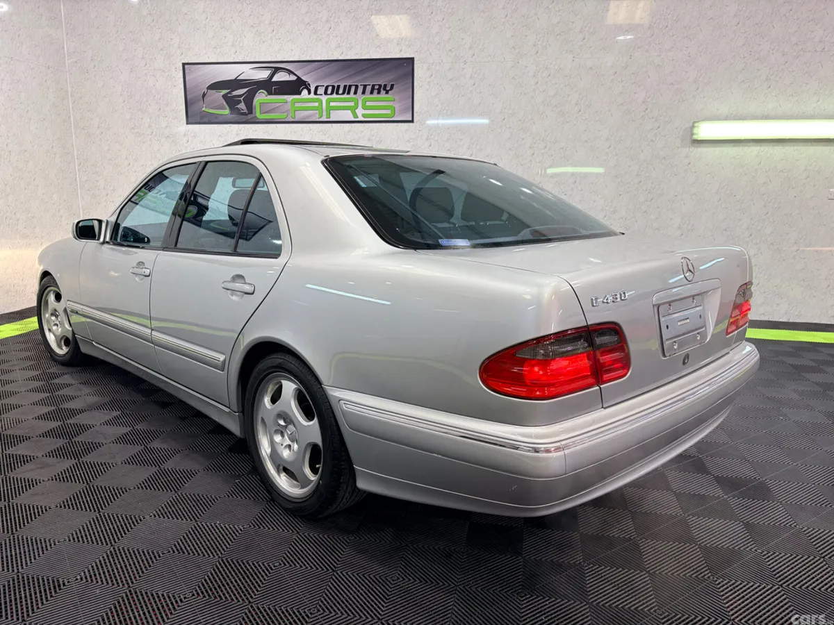 Mercedes-Benz E-Class Saloon, Petrol, 2001, Silver