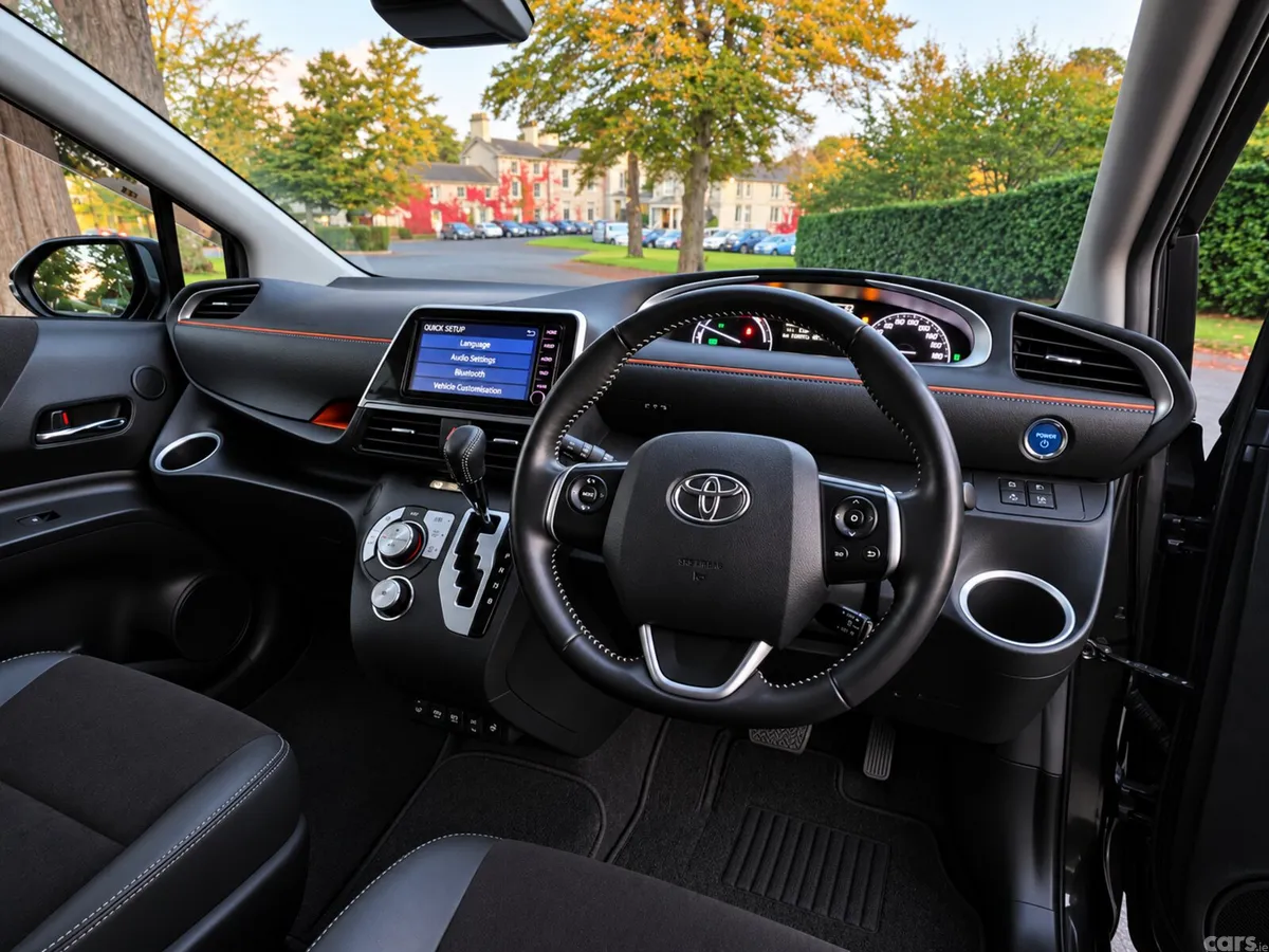 Toyota Sienta MPV, Petrol Hybrid, 2019, Brown