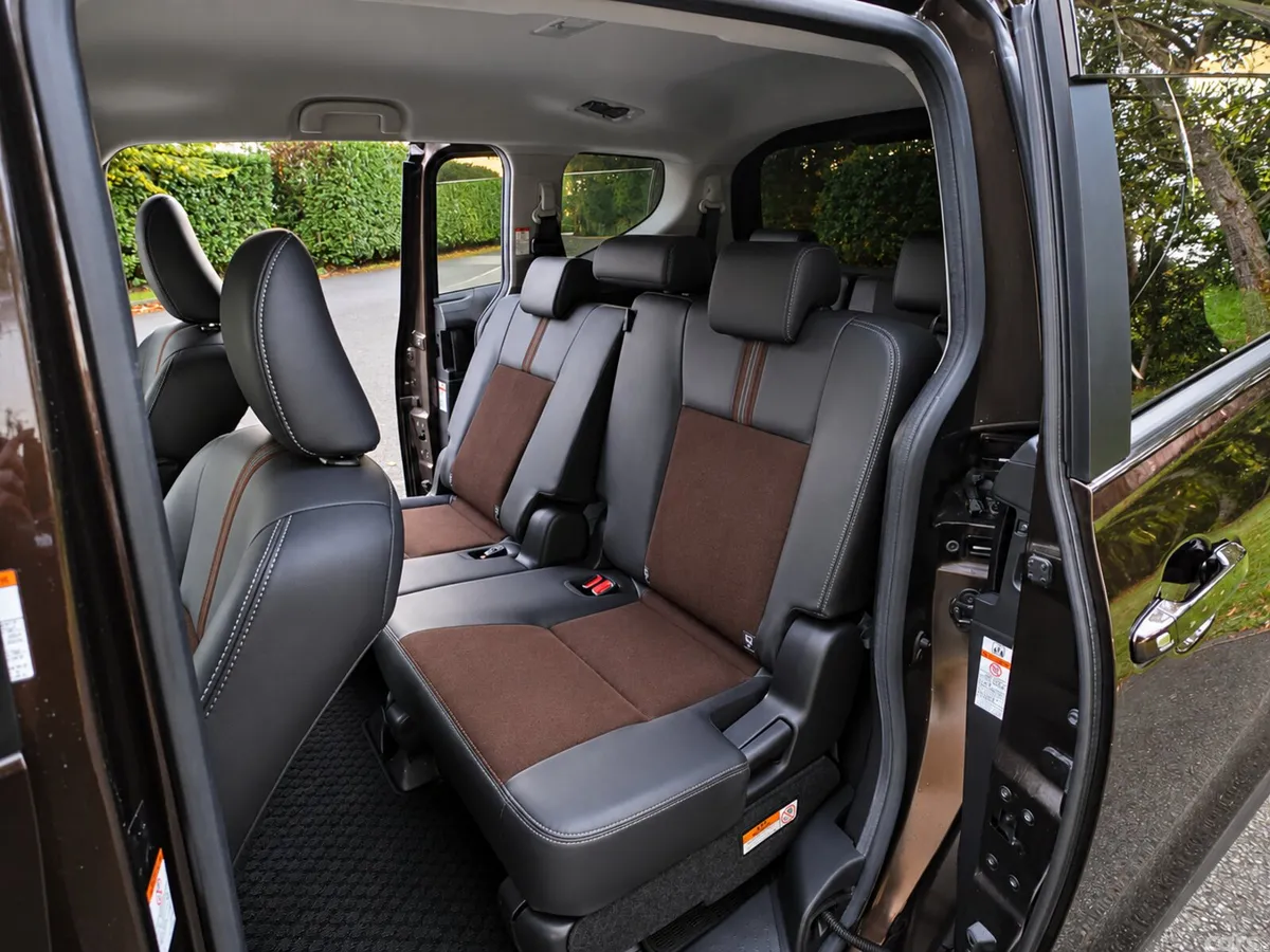 Toyota Sienta MPV, Petrol Hybrid, 2019, Brown