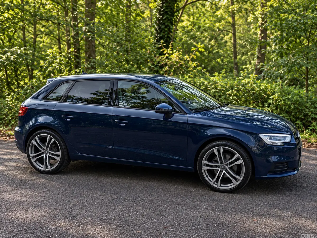 Audi A3 Hatchback, Diesel, 2017, Blue