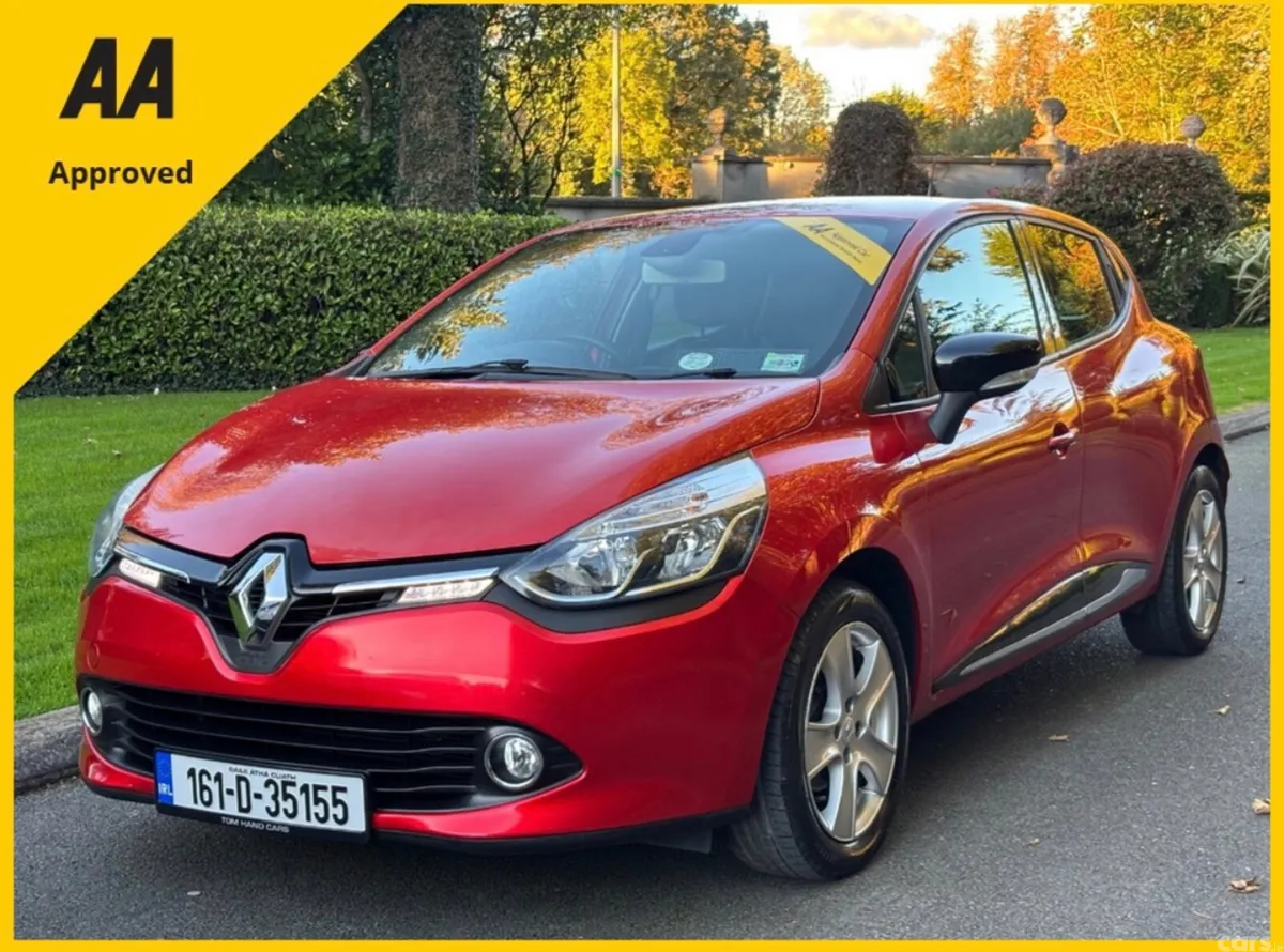 Renault Clio Hatchback, Petrol, 2016, Red