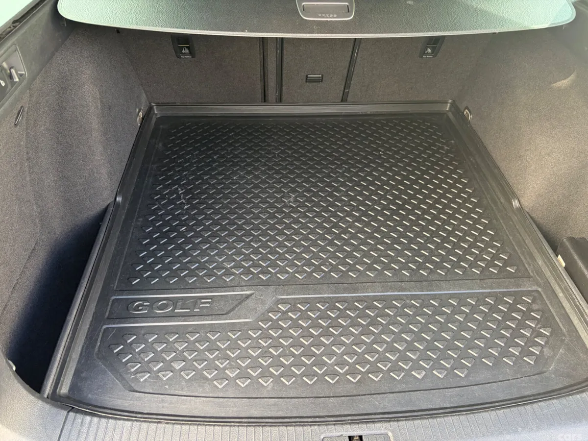 Volkswagen Golf Estate, Petrol, 2015, Silver