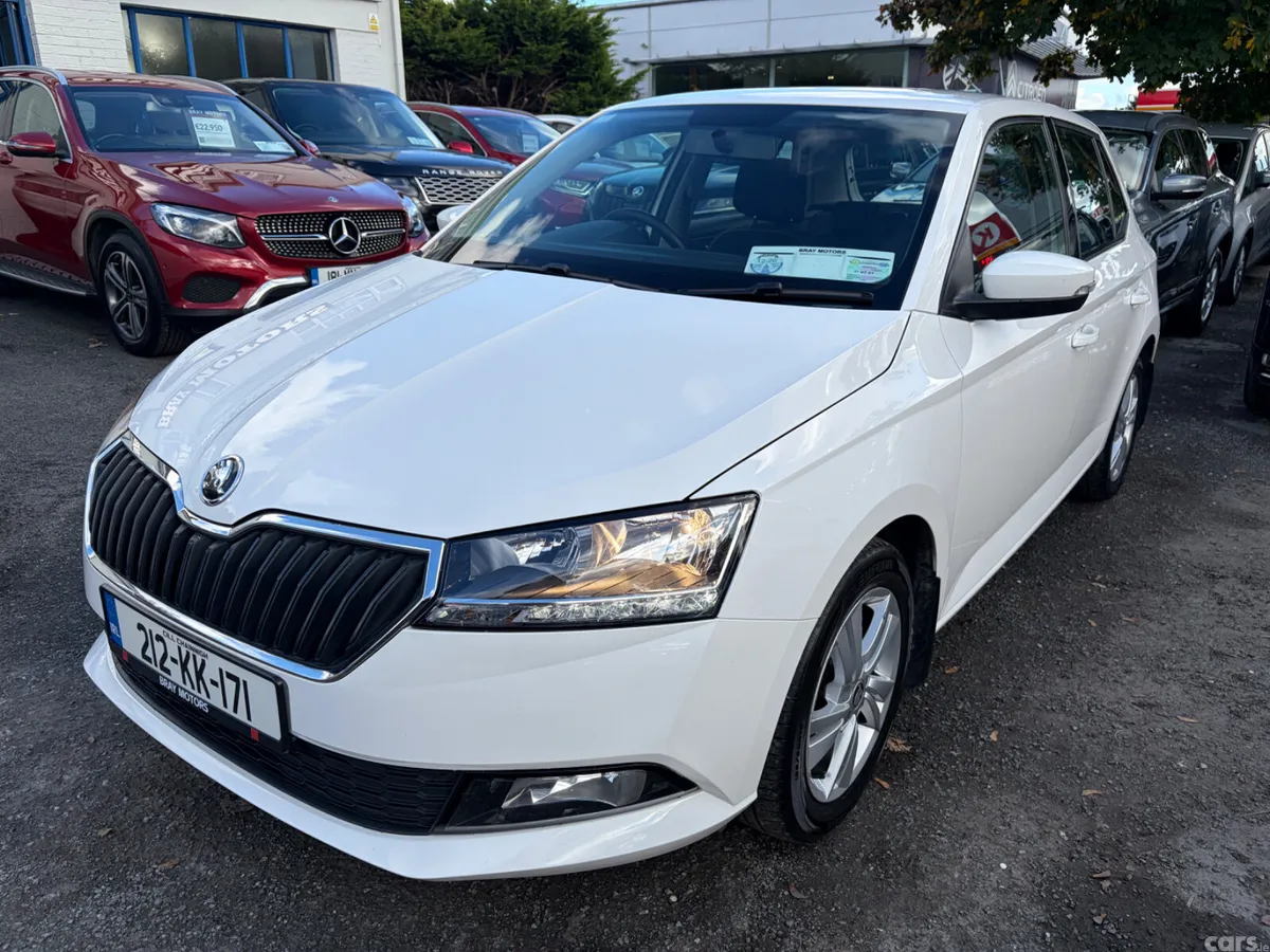 Skoda Fabia Hatchback, Petrol, 2021, White