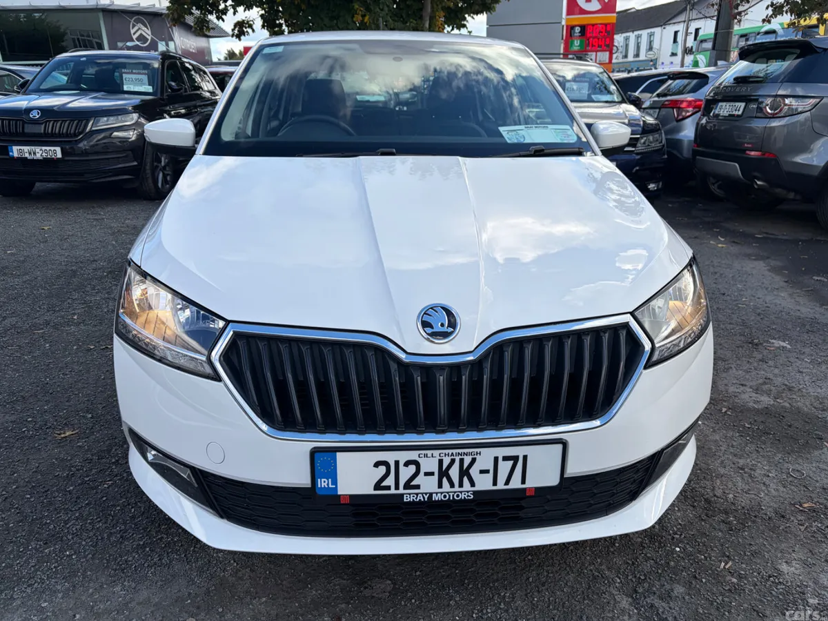 Skoda Fabia Hatchback, Petrol, 2021, White