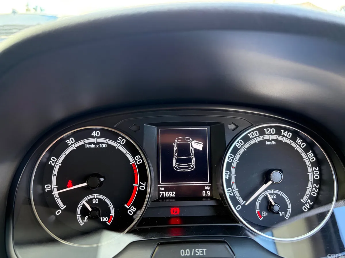 Skoda Fabia Hatchback, Petrol, 2021, White