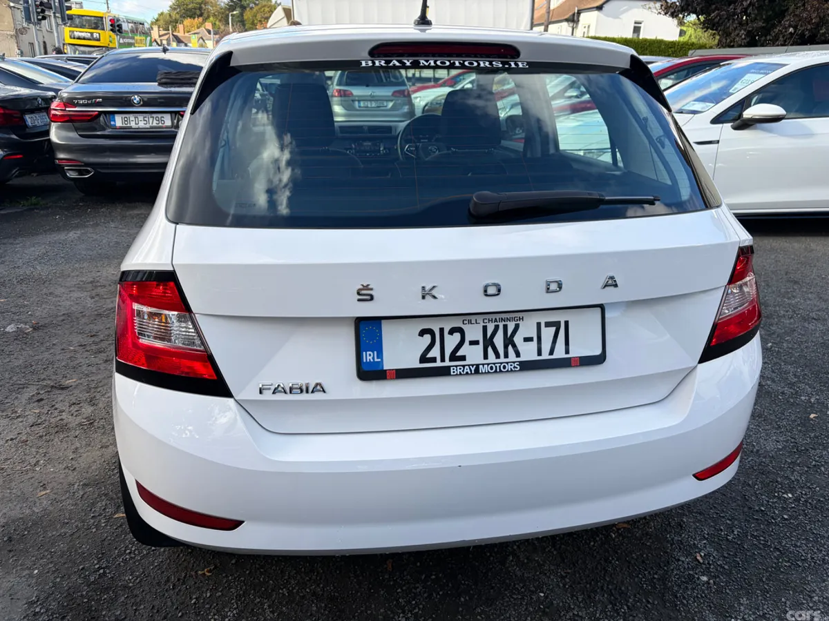 Skoda Fabia Hatchback, Petrol, 2021, White