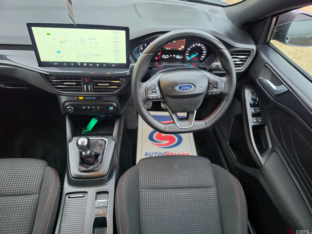 Ford Focus Hatchback, Petrol Hybrid, 2025, Grey