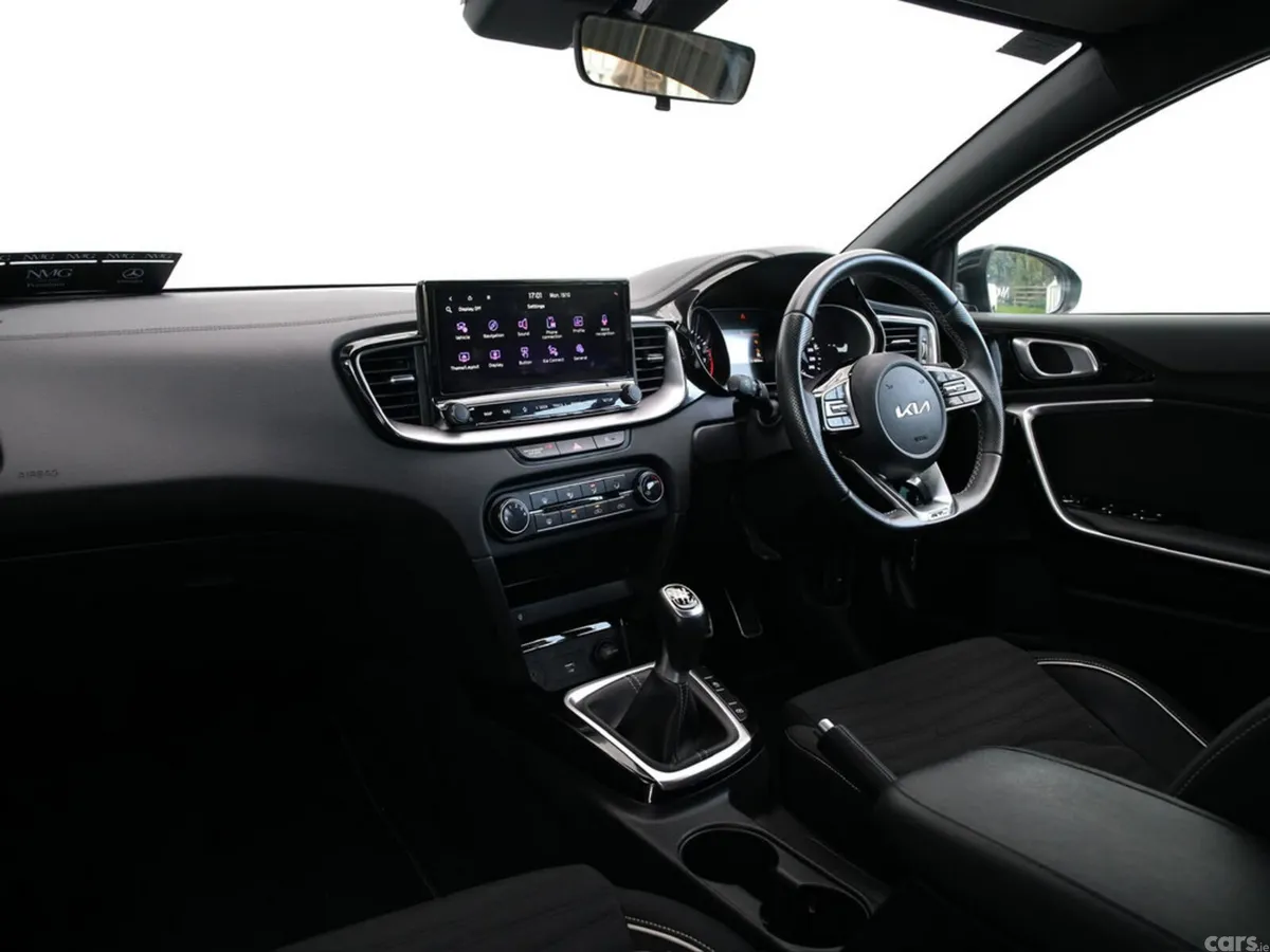 Kia Ceed Hatchback, Petrol, 2025, Black