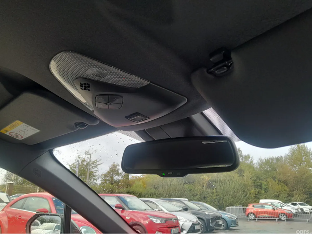 Toyota C-HR SUV, Petrol Hybrid, 2019, White