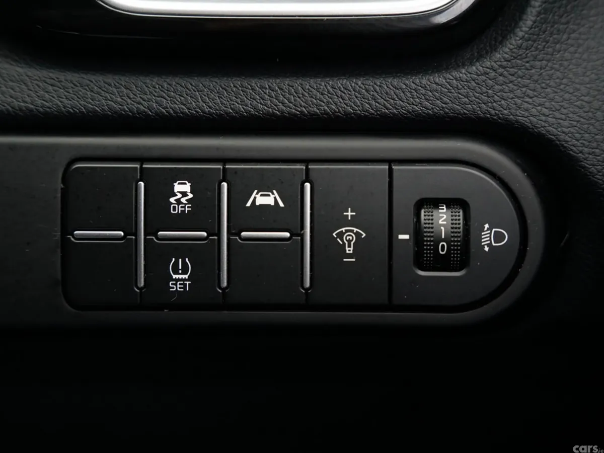 Kia Ceed Hatchback, Petrol, 2025, Black