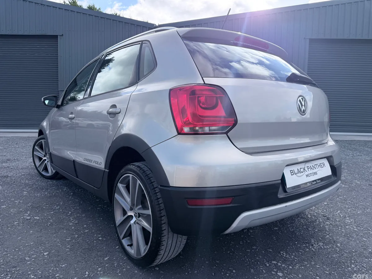 Volkswagen Polo Hatchback, Petrol, 2012, Brown