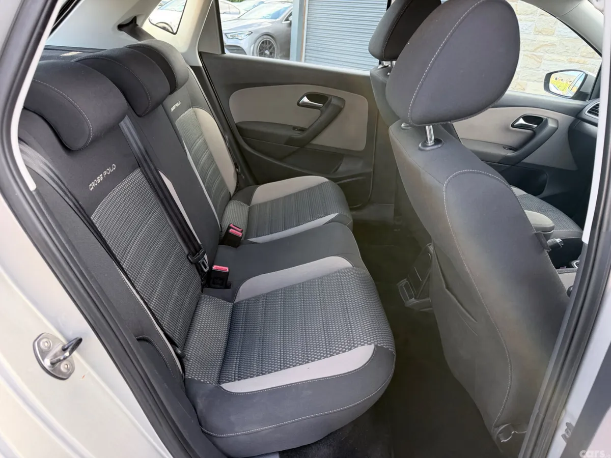 Volkswagen Polo Hatchback, Petrol, 2012, Brown