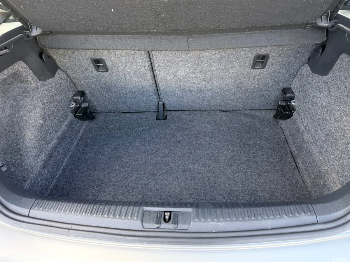 Volkswagen Polo Hatchback, Petrol, 2012, Brown