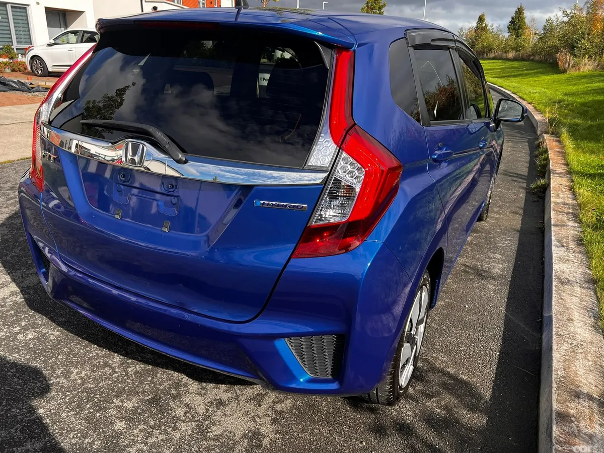 Honda Fit Hatchback, Petrol Hybrid, 2014, Blue