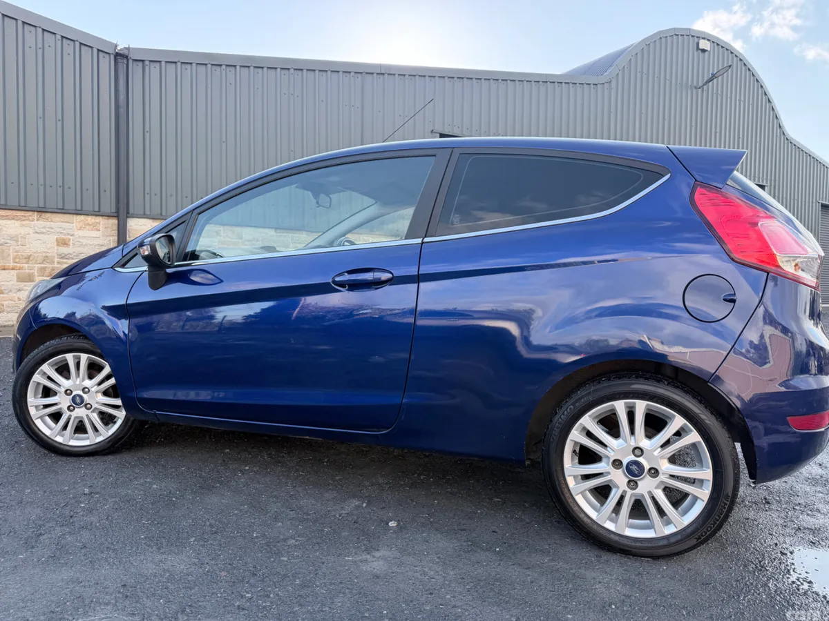 Ford Fiesta Hatchback, Diesel, 2014, Blue