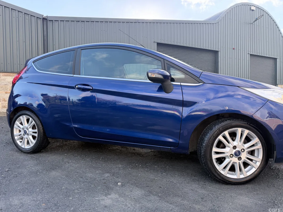 Ford Fiesta Hatchback, Diesel, 2014, Blue