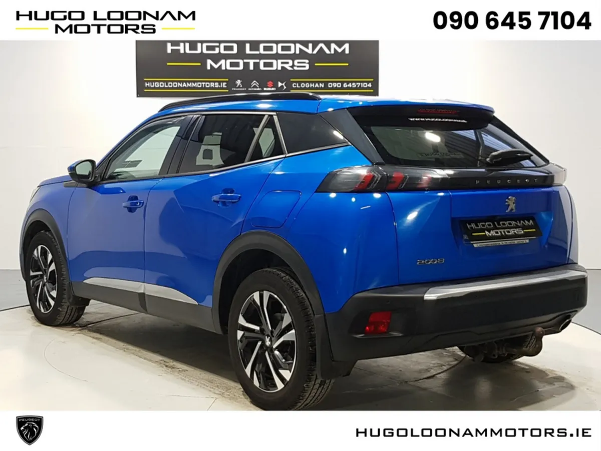 Peugeot 2008 MPV, Diesel, 2021, Blue