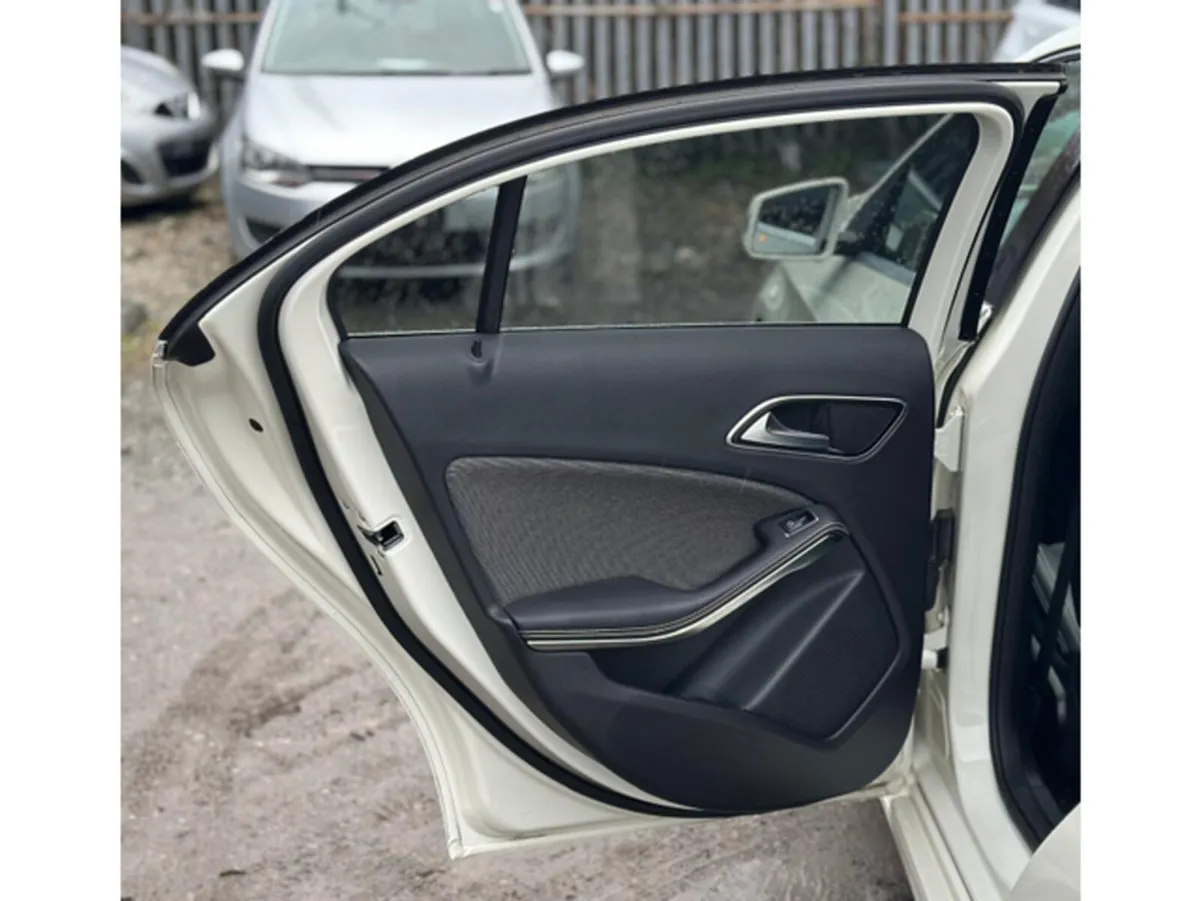 Mercedes-Benz A-Class Hatchback, Petrol, 2016, White