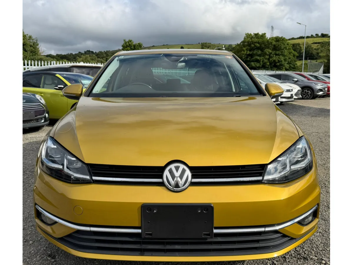 Volkswagen Golf Hatchback, Petrol, 2017, Gold