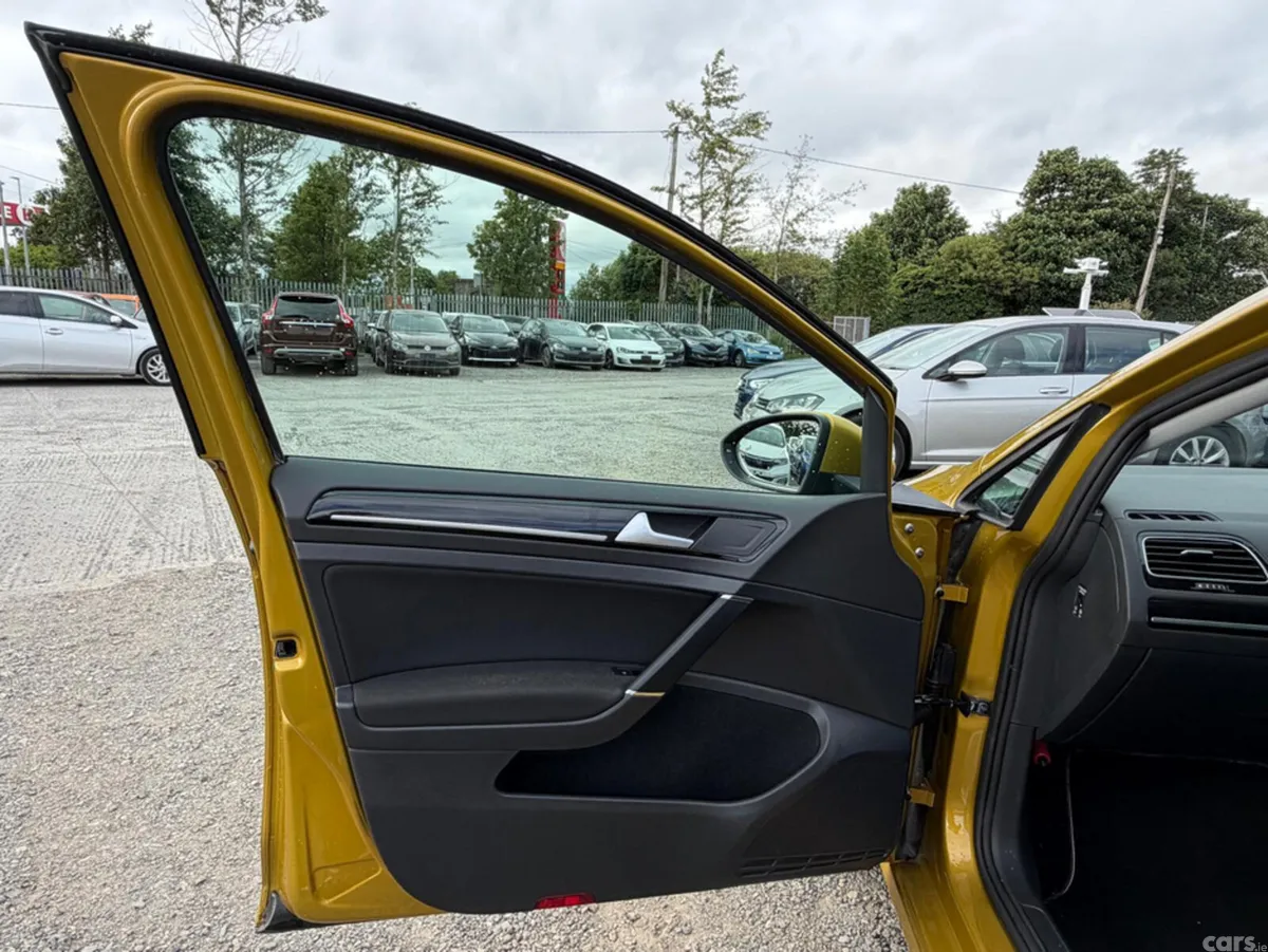 Volkswagen Golf Hatchback, Petrol, 2017, Gold