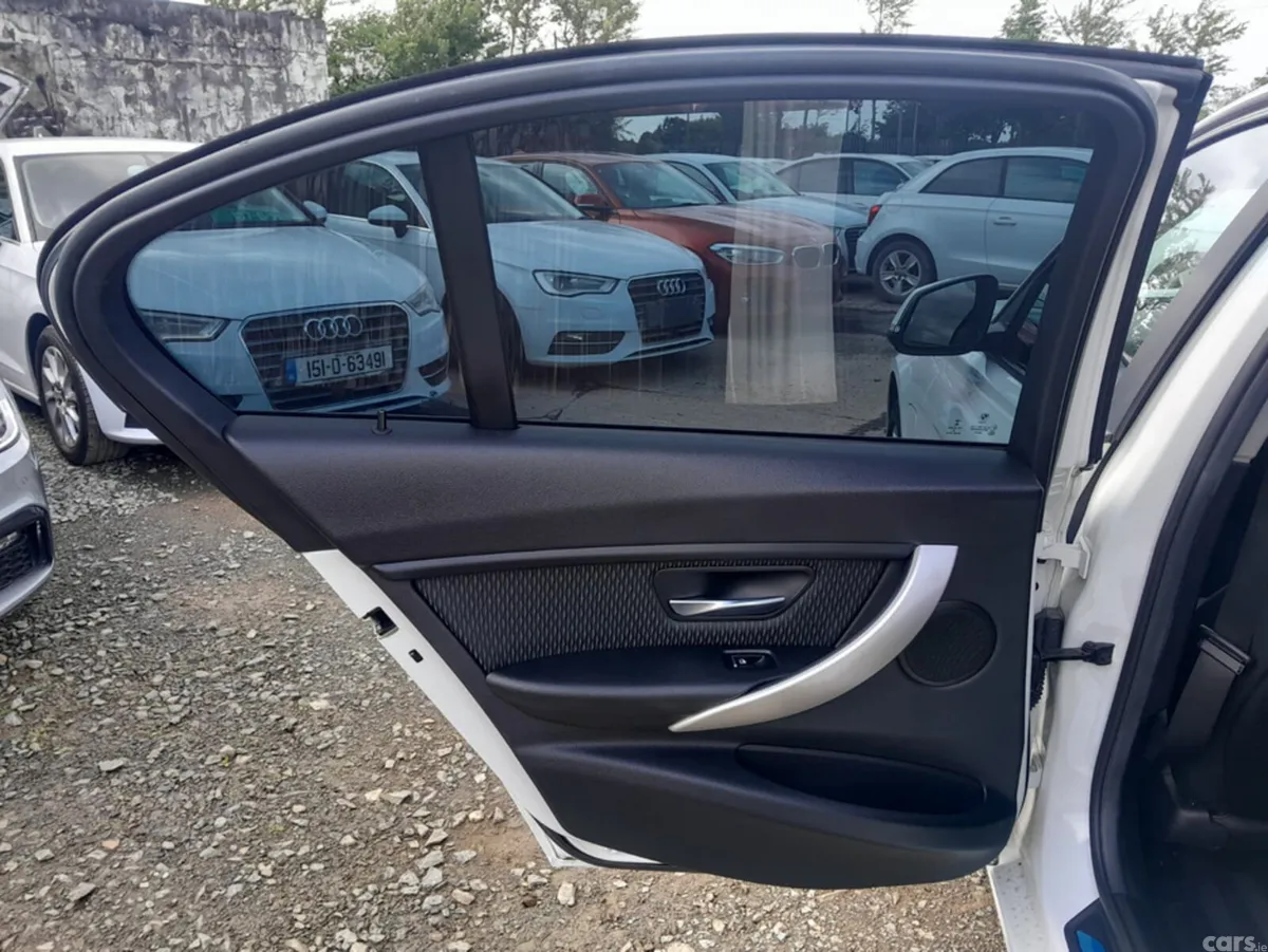 BMW 3-Series Saloon, Petrol Plug-in Hybrid, 2017, White