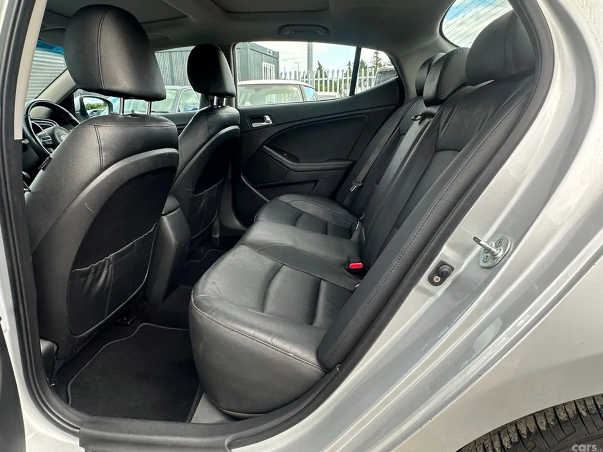 Kia Optima Saloon, Diesel, 2015, Silver
