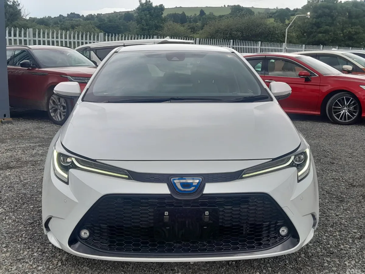 Toyota Corolla Hatchback, Petrol Hybrid, 2022, White
