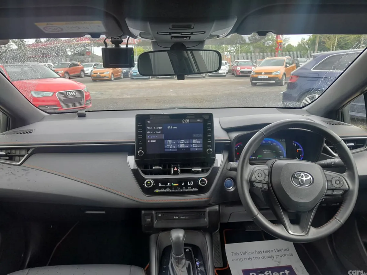 Toyota Corolla Hatchback, Petrol Hybrid, 2022, White