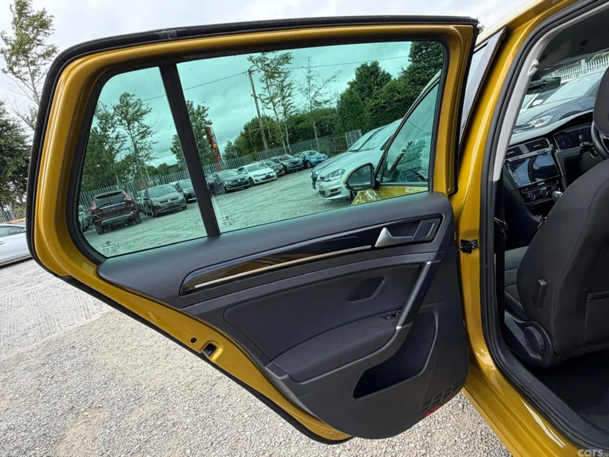 Volkswagen Golf Hatchback, Petrol, 2017, Gold