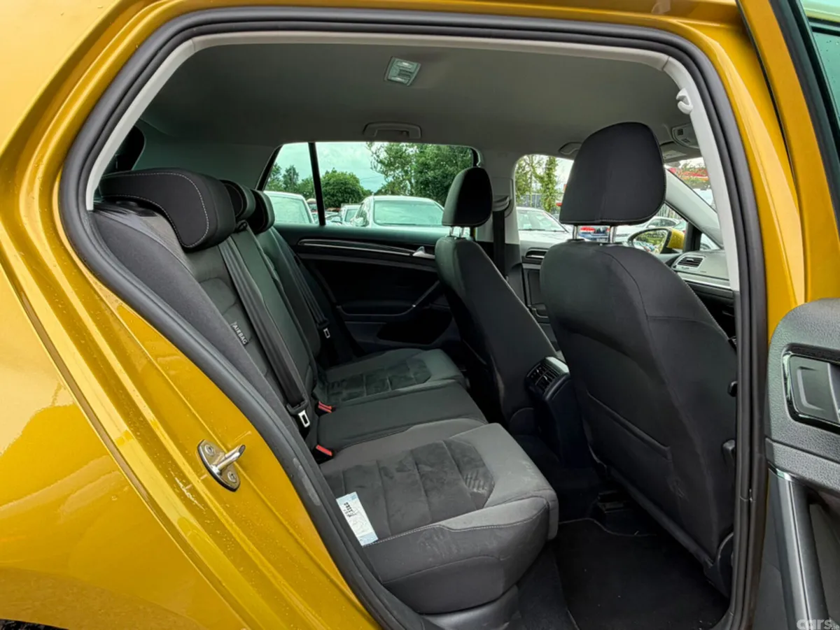 Volkswagen Golf Hatchback, Petrol, 2017, Gold