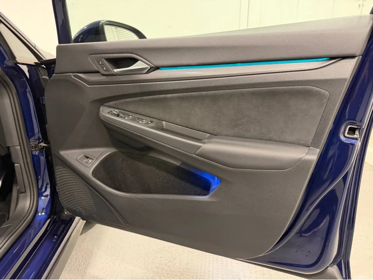 Volkswagen Golf Hatchback, Petrol Plug-in Hybrid, 2023, Blue