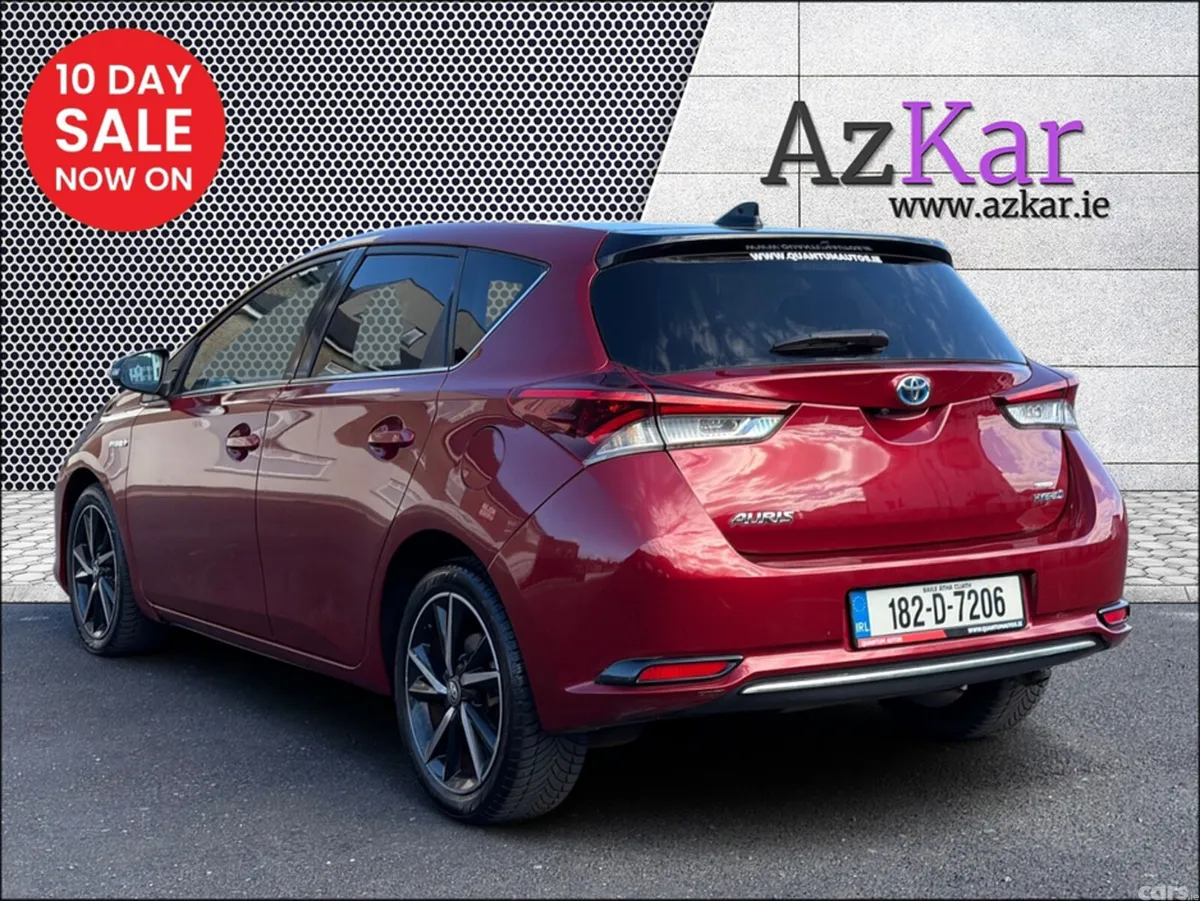 Toyota Auris Hatchback, Petrol Hybrid, 2018, Red