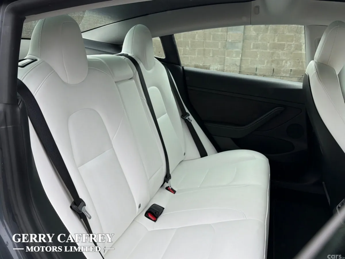 Tesla Model 3 Saloon, Electric, 2022, Grey