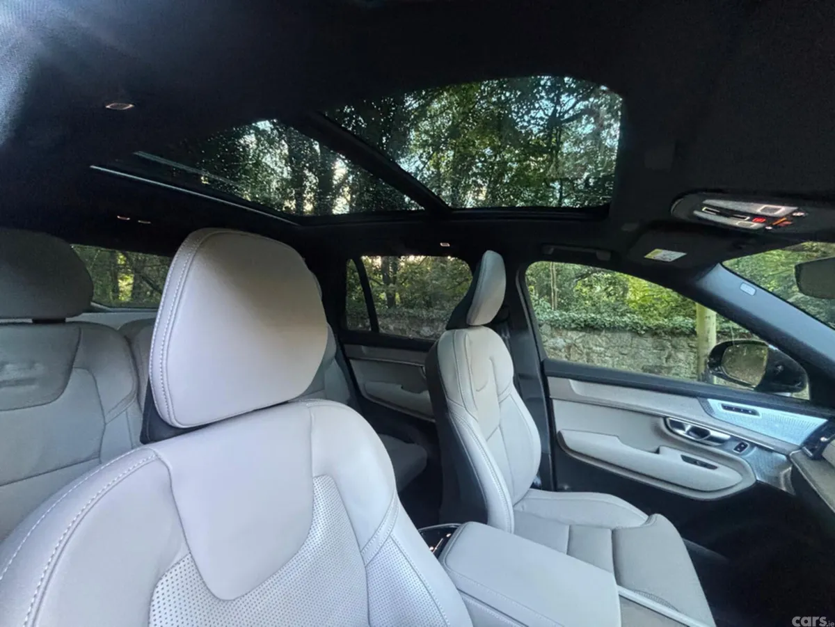 Volvo XC90 SUV, Petrol Plug-in Hybrid, 2025, Black